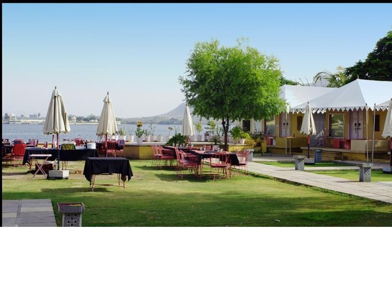 Готель Raasleela Luxury Camp Удайпур Екстер'єр фото