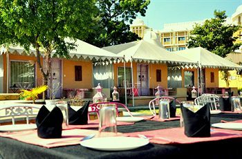 Готель Raasleela Luxury Camp Удайпур Екстер'єр фото